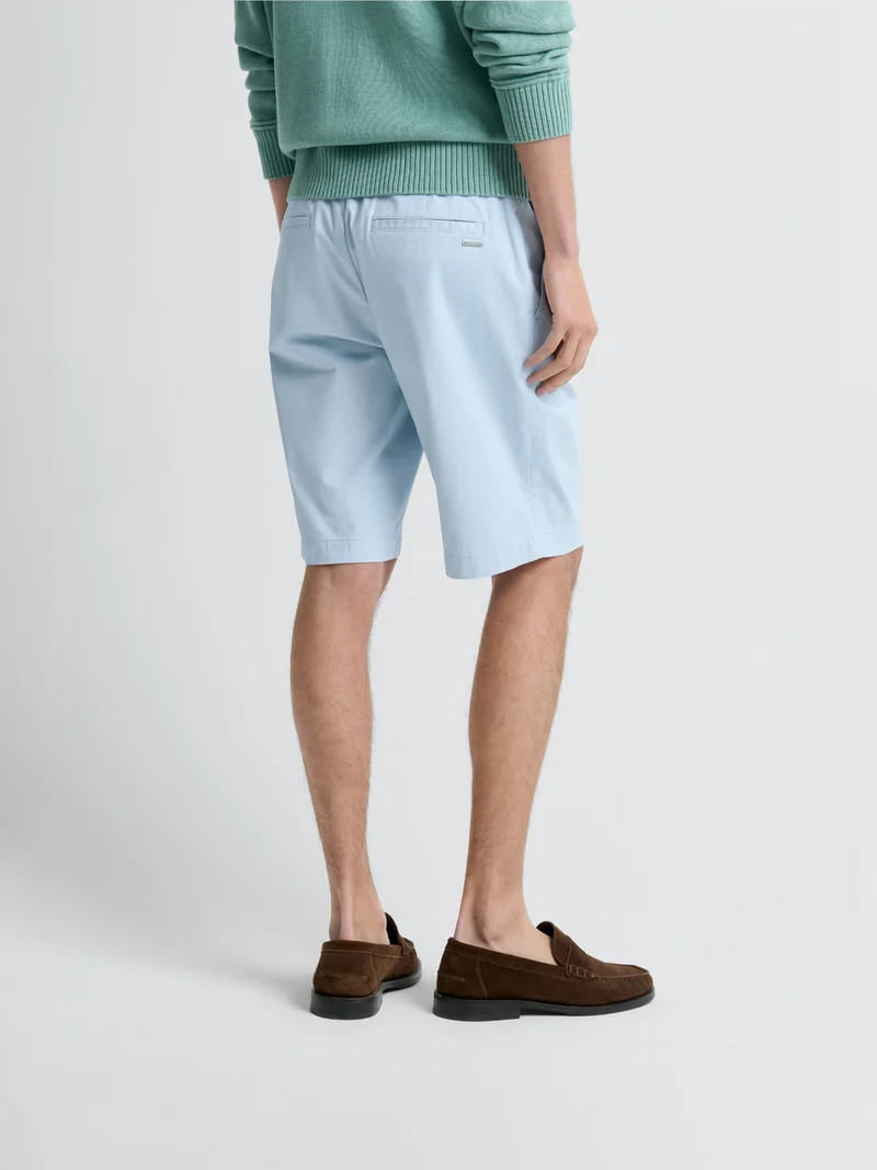 Bermuda slim taille semi-élastiquée