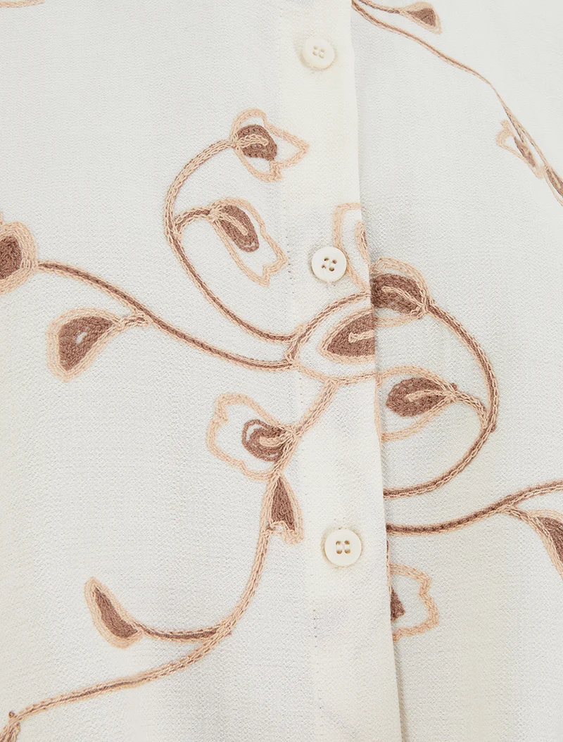Chemise à nouer à broderies florales - Écru