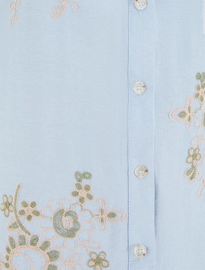 Blouse manches courtes à broderies fleuries - Bleu ciel