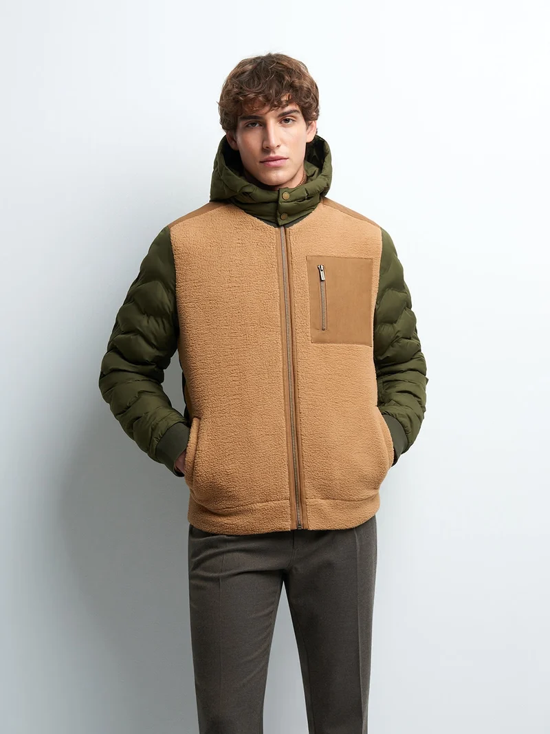Blouson à capuche matelassé
