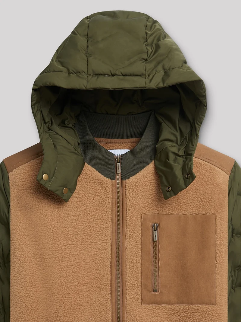 Blouson à capuche matelassé