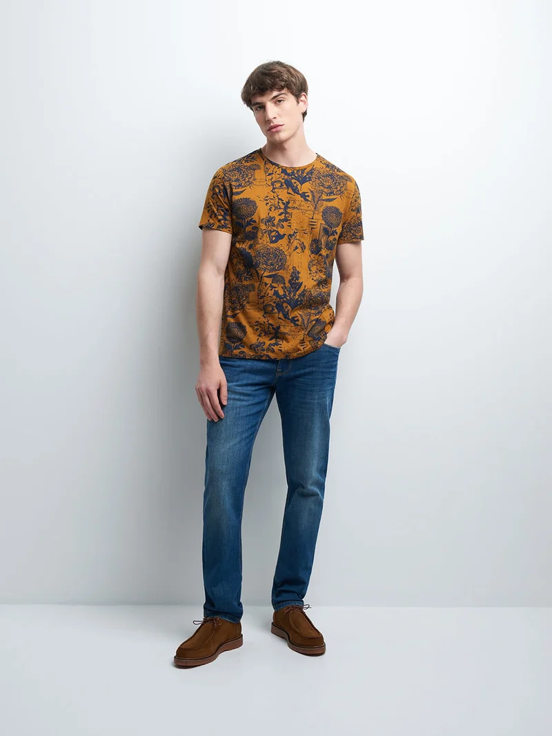 Tee-shirt en coton fleuri