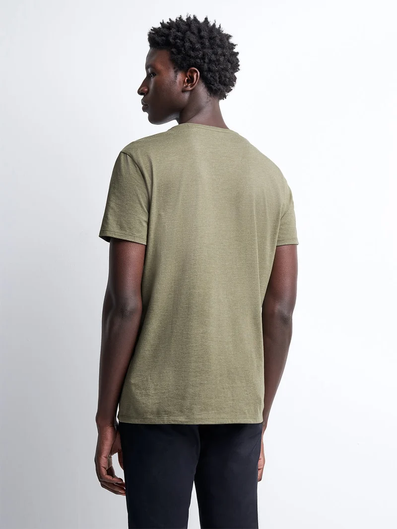 T-shirt col V mélange coton Supima®