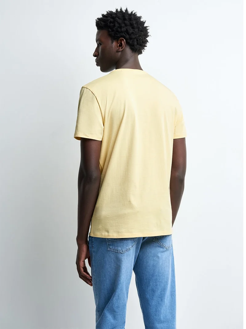 T-shirt col V en coton Supima®