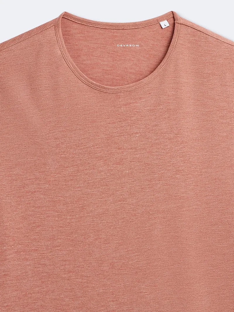 T-shirt col rond contenant du coton