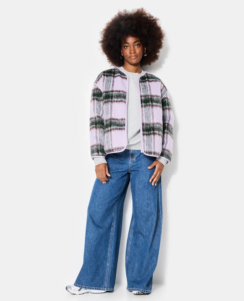 Manteau court matelassé motif carreaux