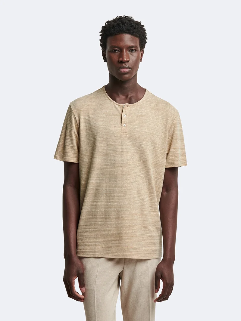 T-shirt en coton col tunisien