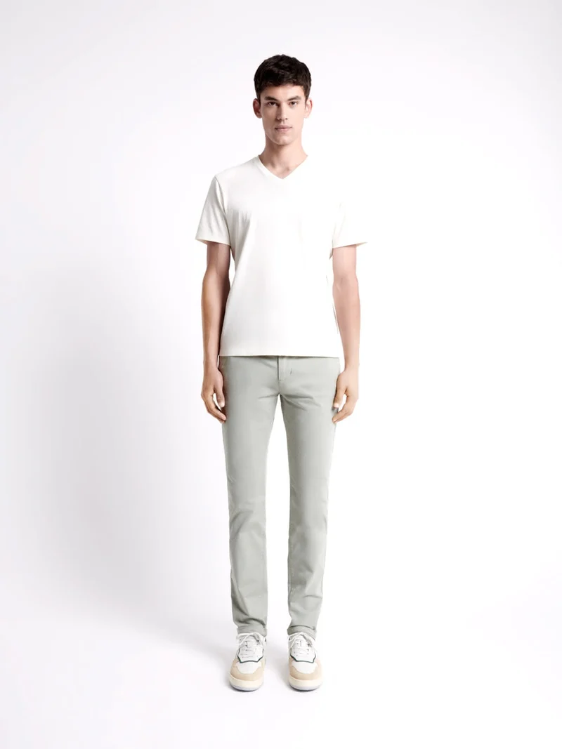 T-shirt col V en coton Supima®