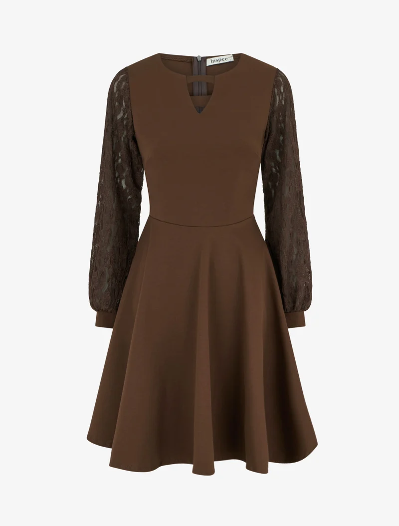 Robe patineuse à manches longues en dentelle - Marron