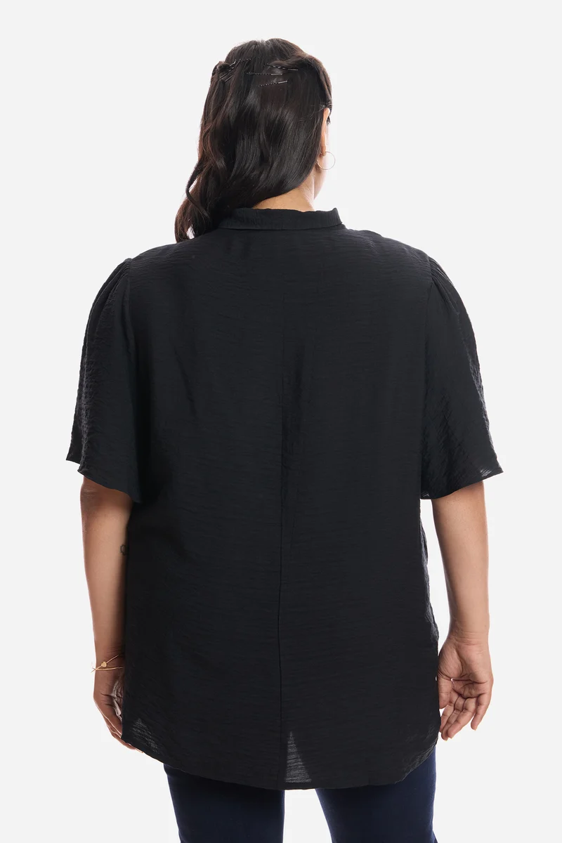 Amishi|Viscose Blouse With Flutter Sleeves