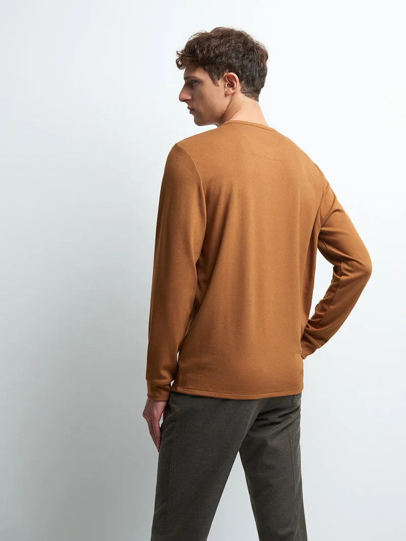 Tee-shirt manches longues molletoné