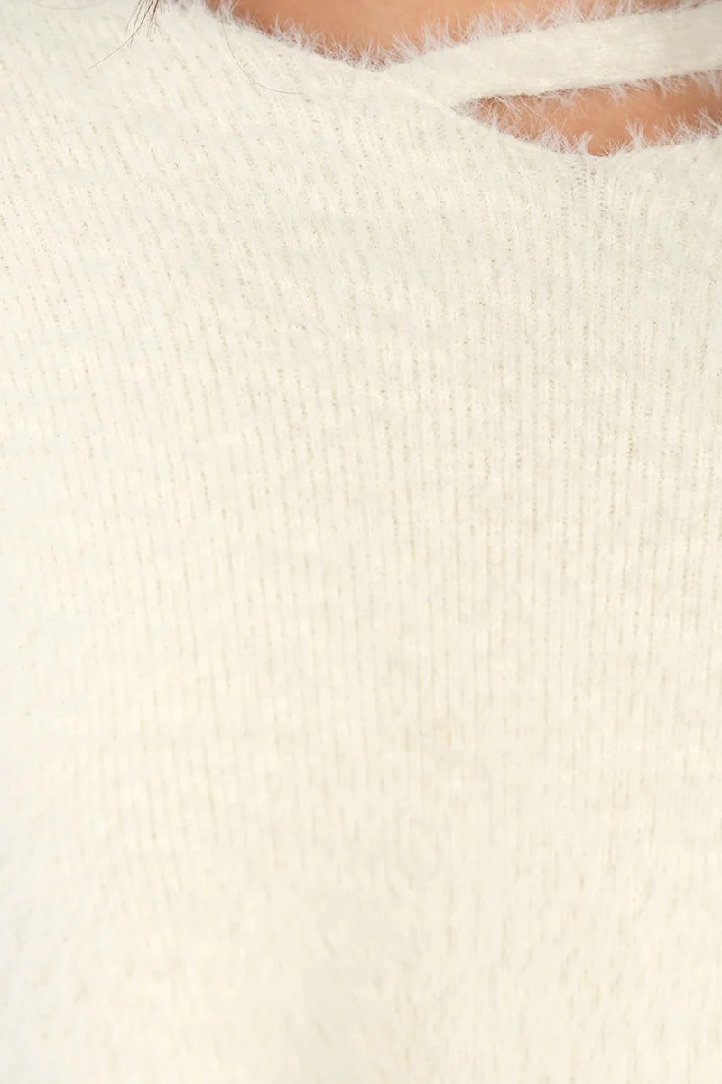 Mimi|Viscose V-Neck Buttery Soft Crop Knit Top