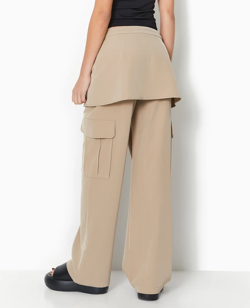 2 en 1 : pantalon cargo + jupette amovible
