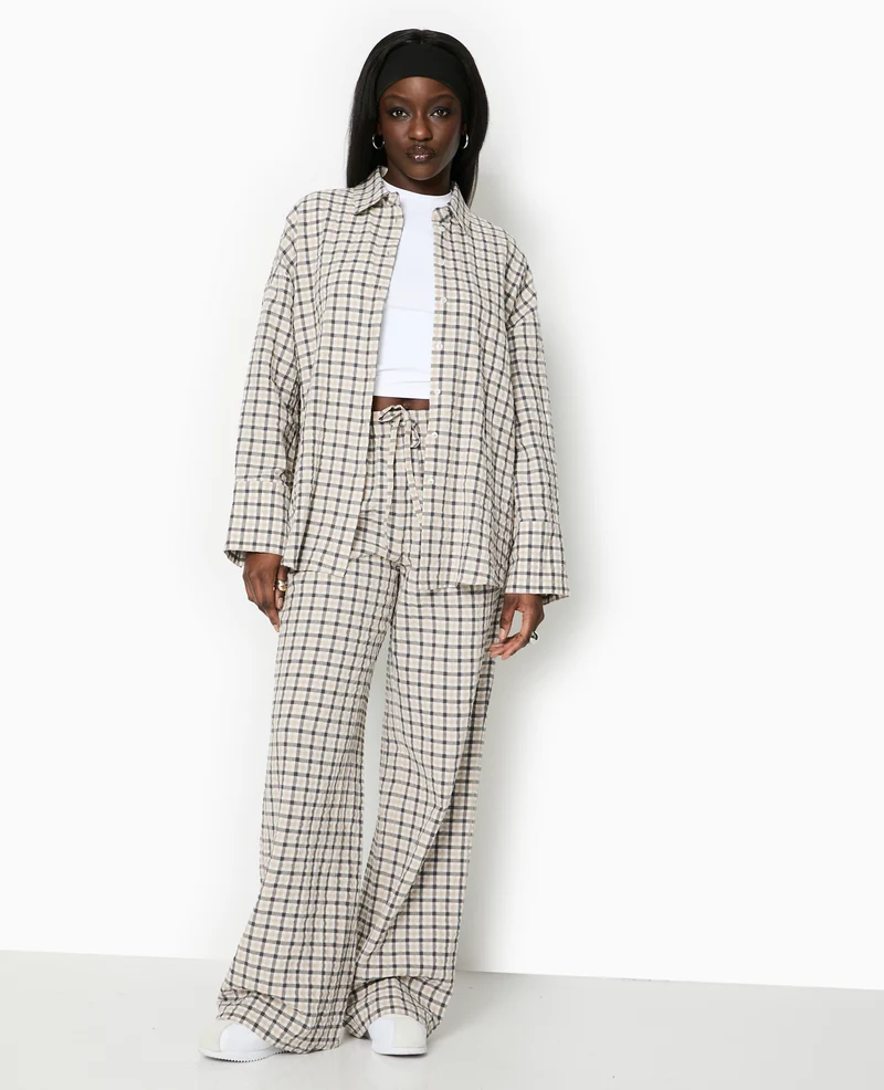 Pantalon droit à carreaux