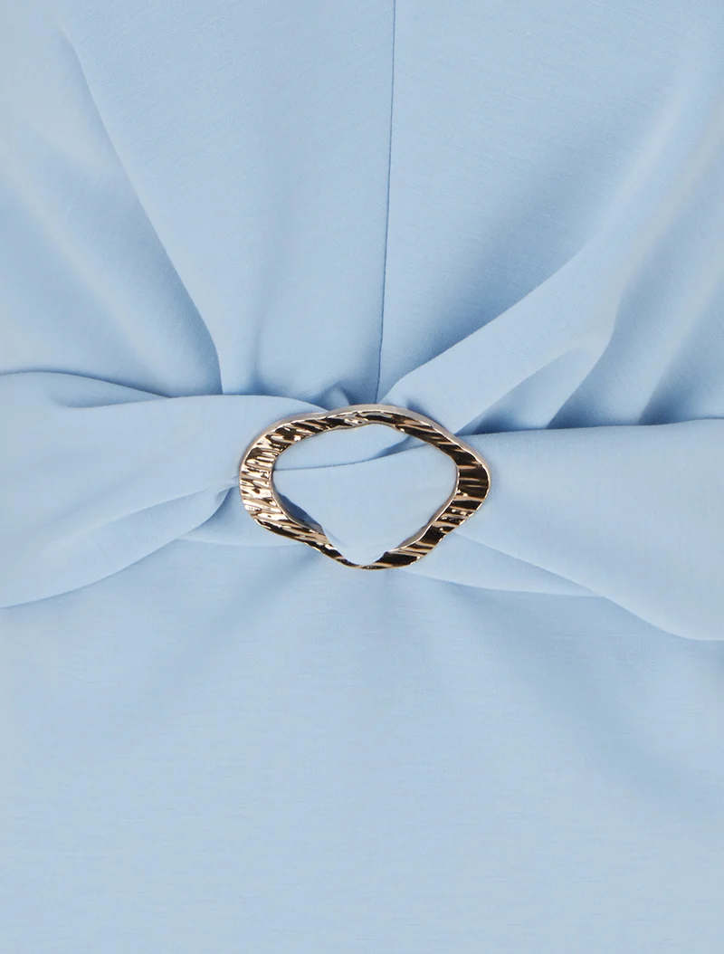 Top uni sans manches à empiècement bijou - Bleu ciel