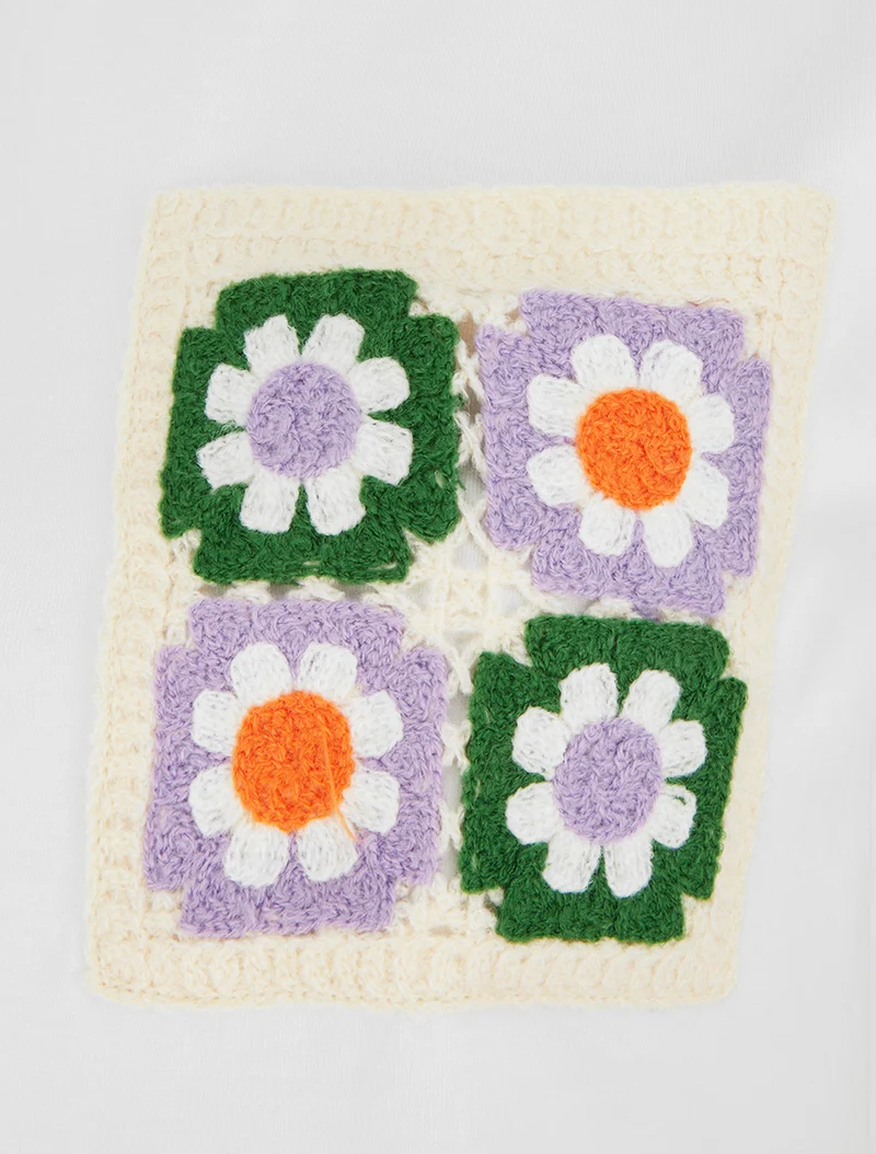 T-shirt à poche plaquée à motif floral - Blanc