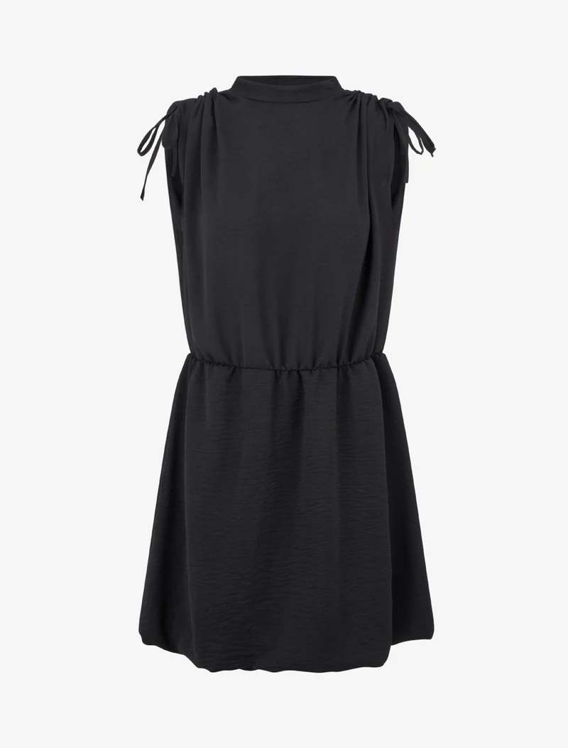 Robe évasée sans manches à épaules froncées - Noir