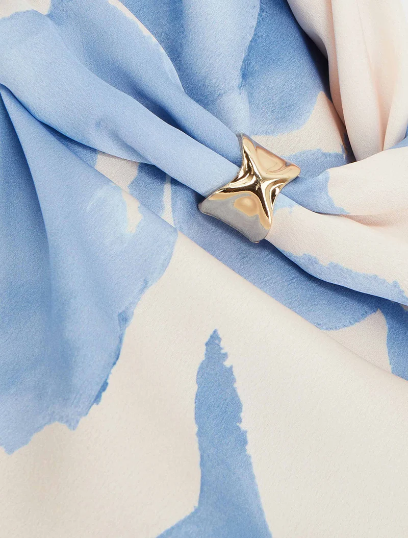 Top satiné imprimé fantaisie à bretelles bijoux - Bleu ciel