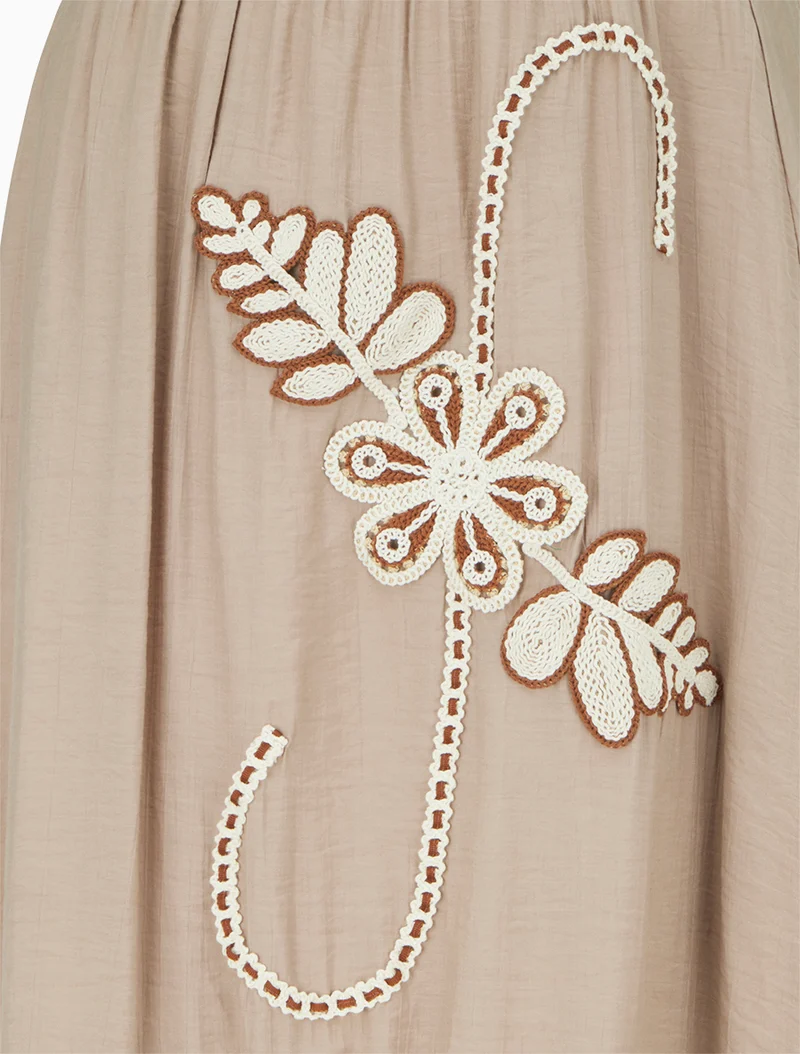 Jupe longue évasée à motif floral brodé - Taupe