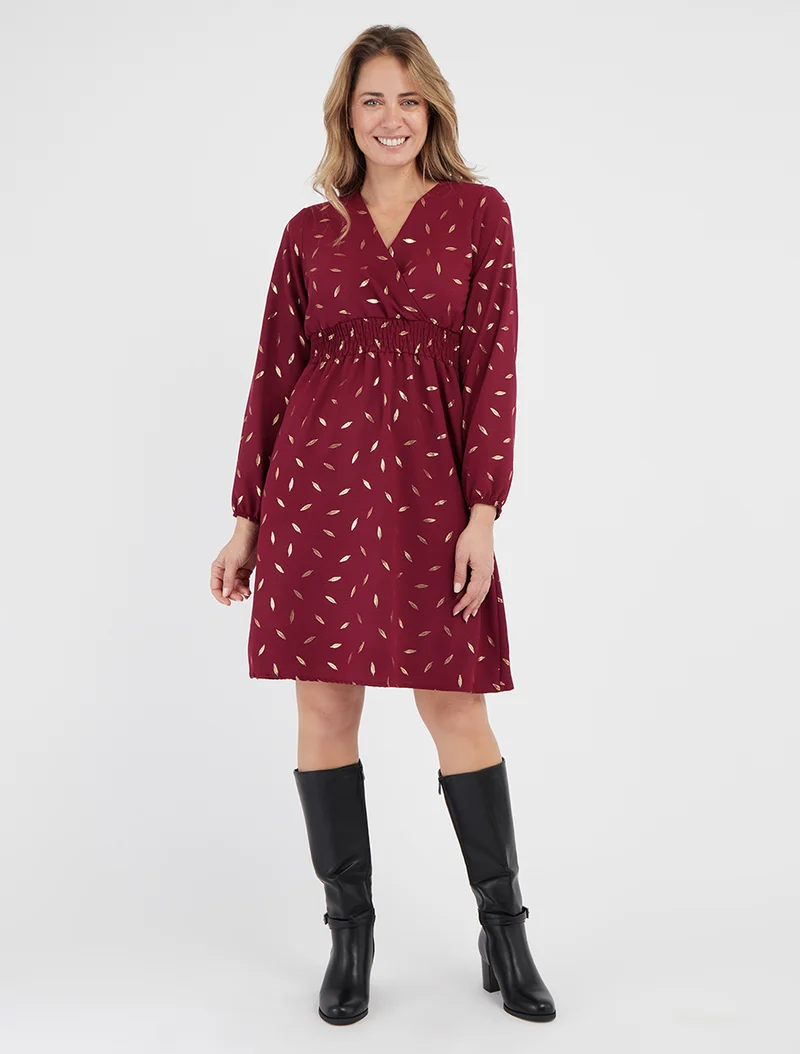 Robe évasée à imprimé plumes dorées - Lie de vin