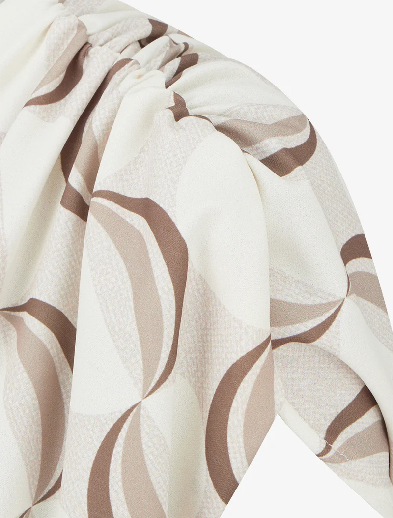Top fluide à manches courtes stylisées - Beige