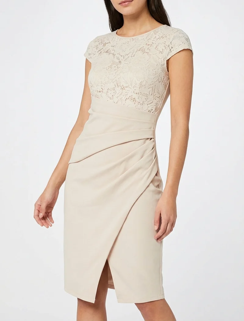 Robe ajustée à dentelle et drapé - Beige