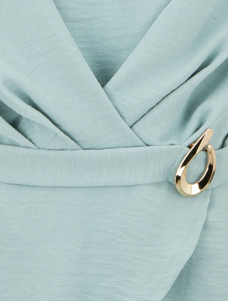 Top cintré à boucle décorative - Bleu clair